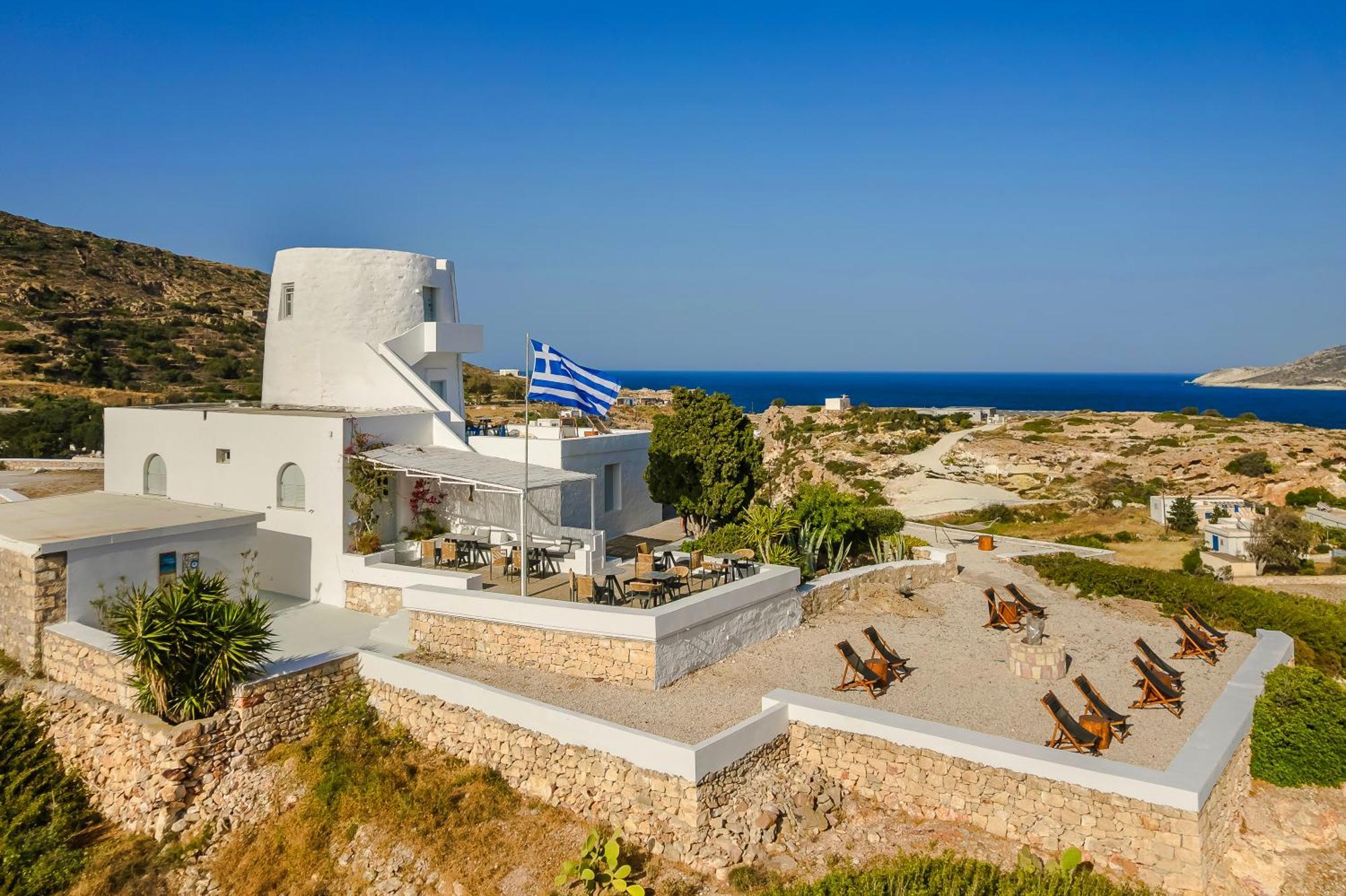 The Windmill 3*